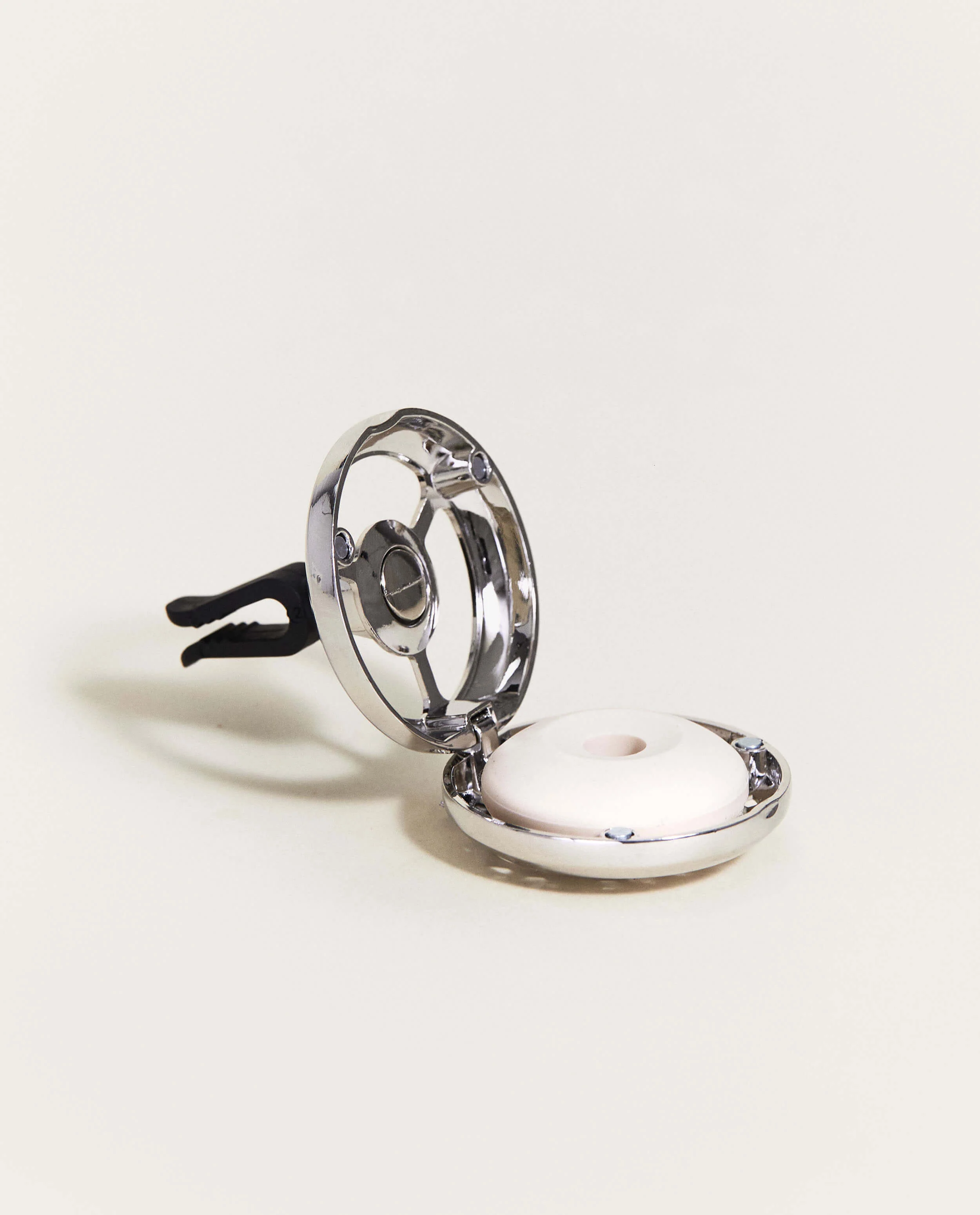 Exquisite Sparkle Car Diffuser Kit - Image 4