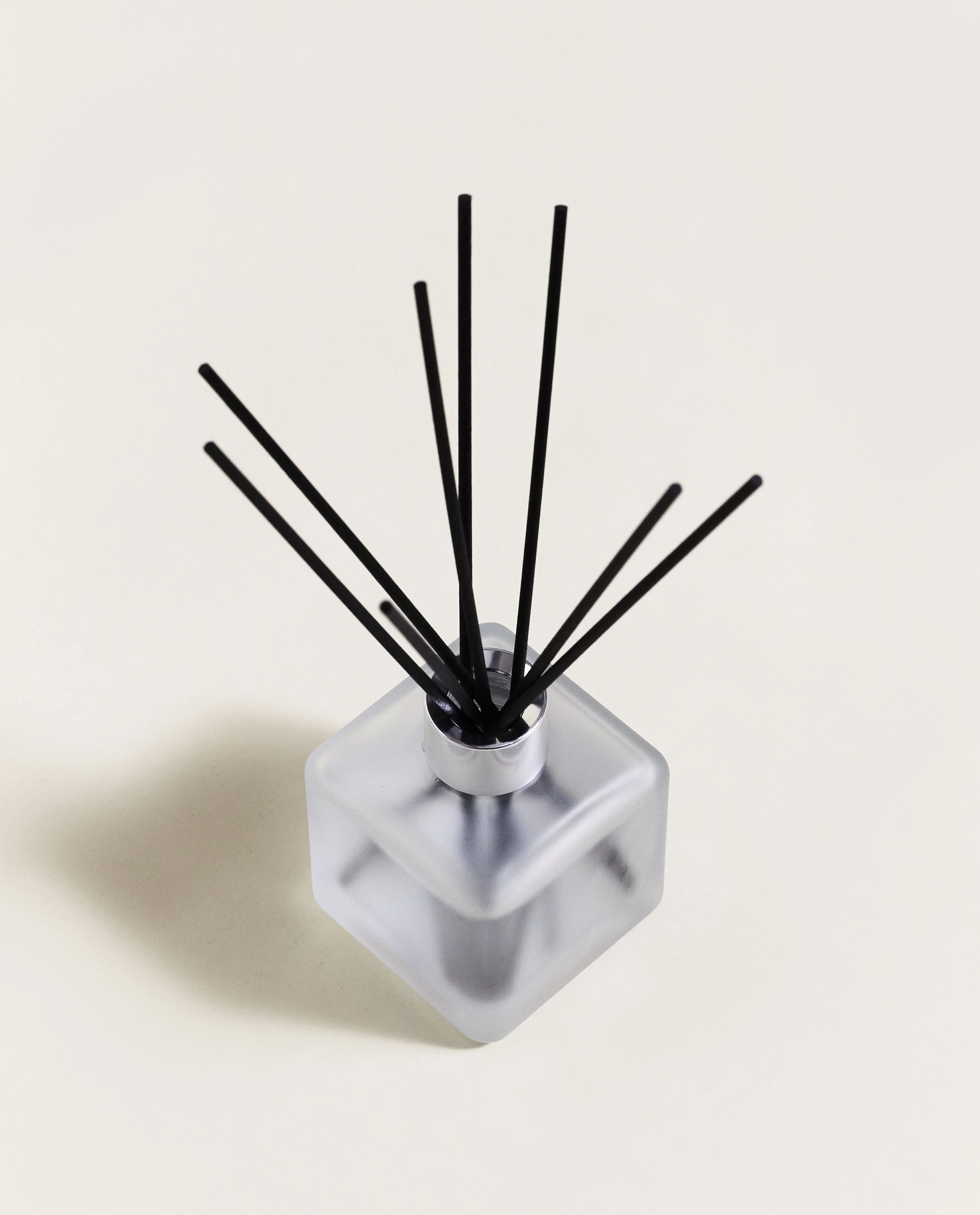 Citronella Pre-filled Cube Reed Diffuser - Image 3