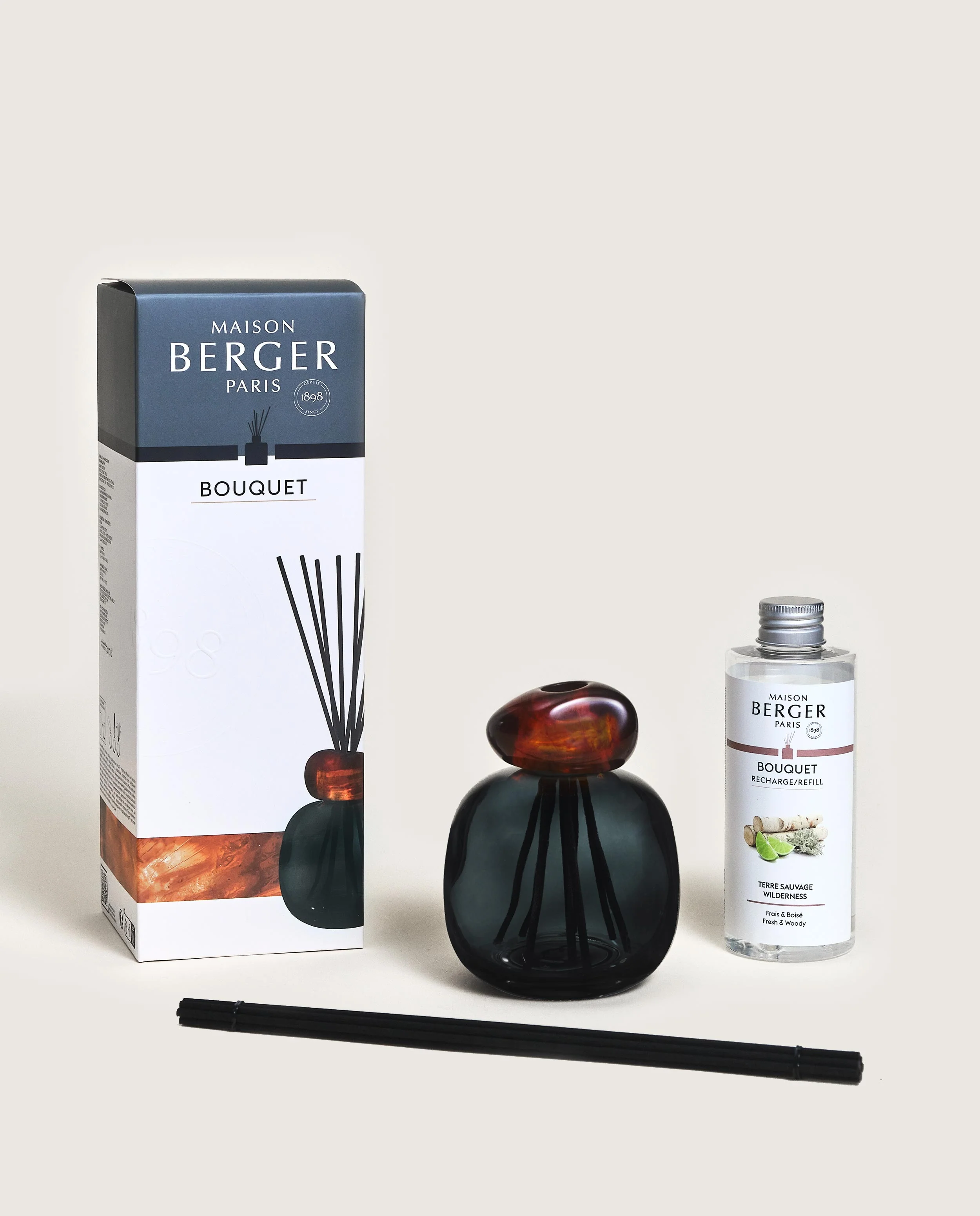 Mineral Black/Amber Reed Diffuser Gift Set with Wilderness - Image 5