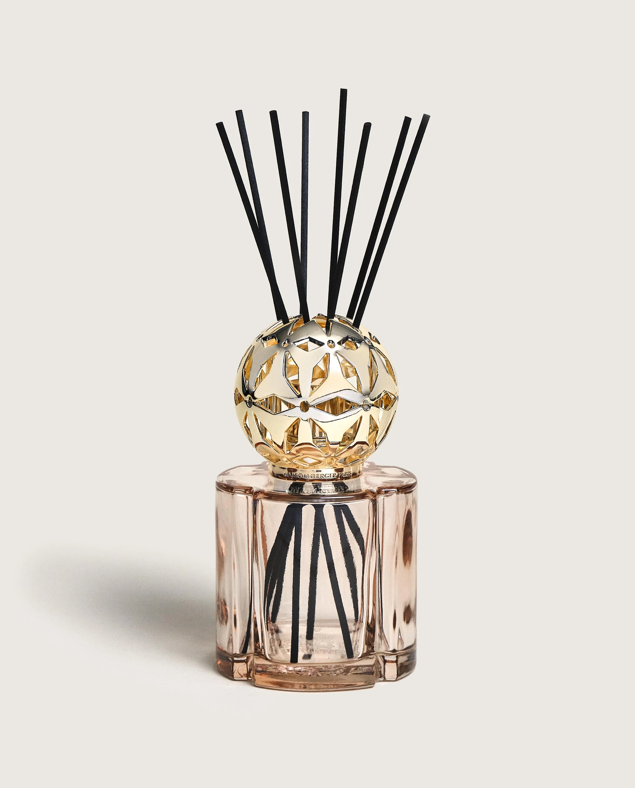 Pomelis Beige Reed Diffuser Gift Set with Vanilla Magnificence - Image 4