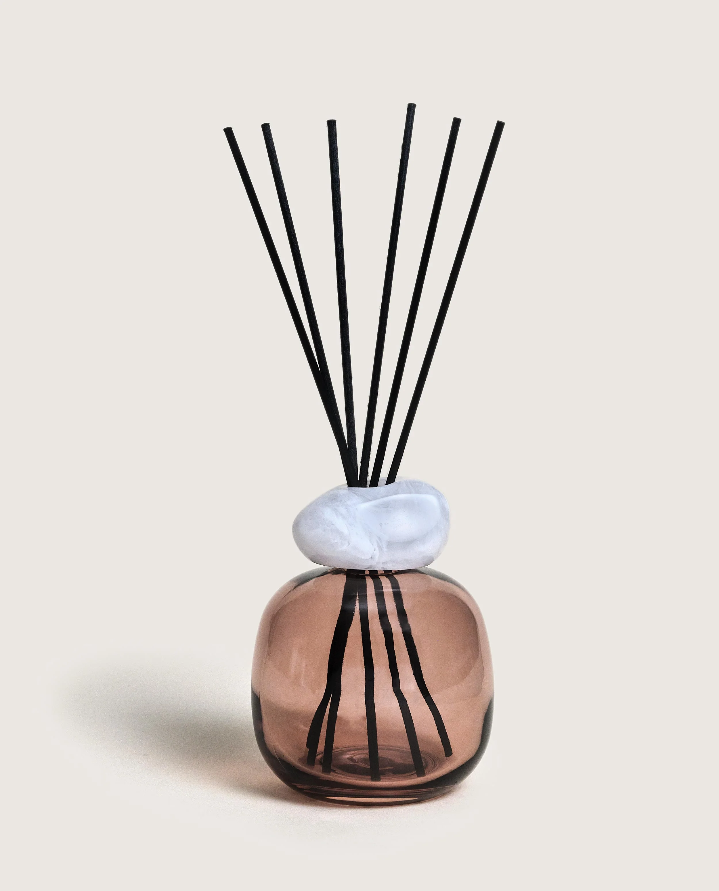 Mineral Burnt Sienna/White Reed Diffuser Gift Set with Lady Flower - Image 4