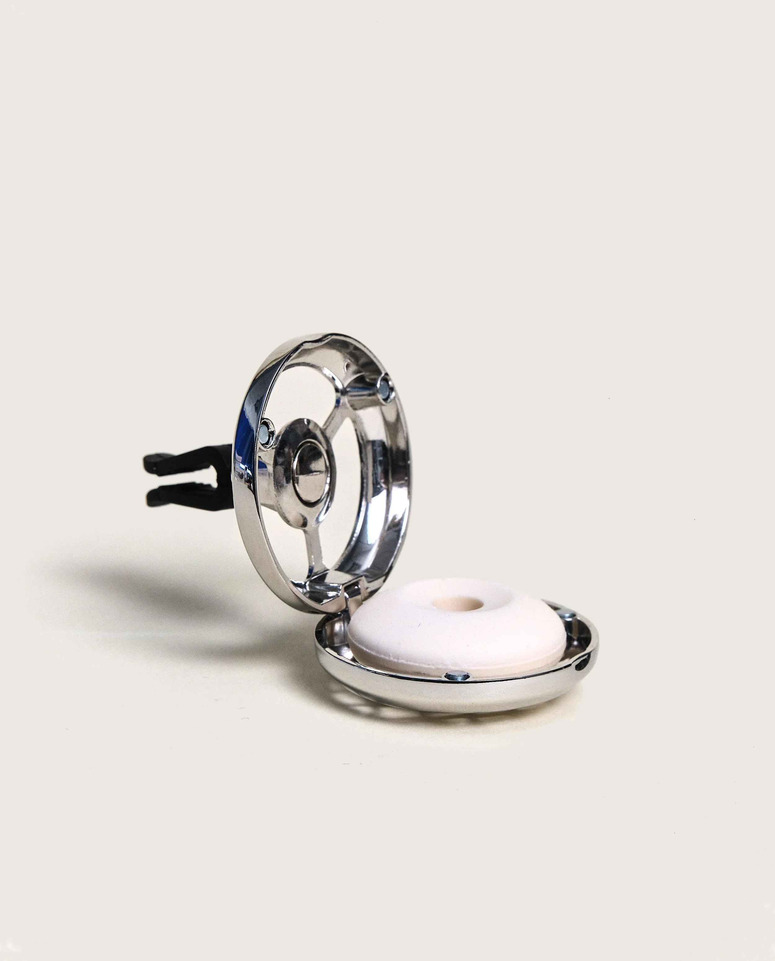 Rosalie Car Diffuser Kit with Exquisite Sparkle - Image 3