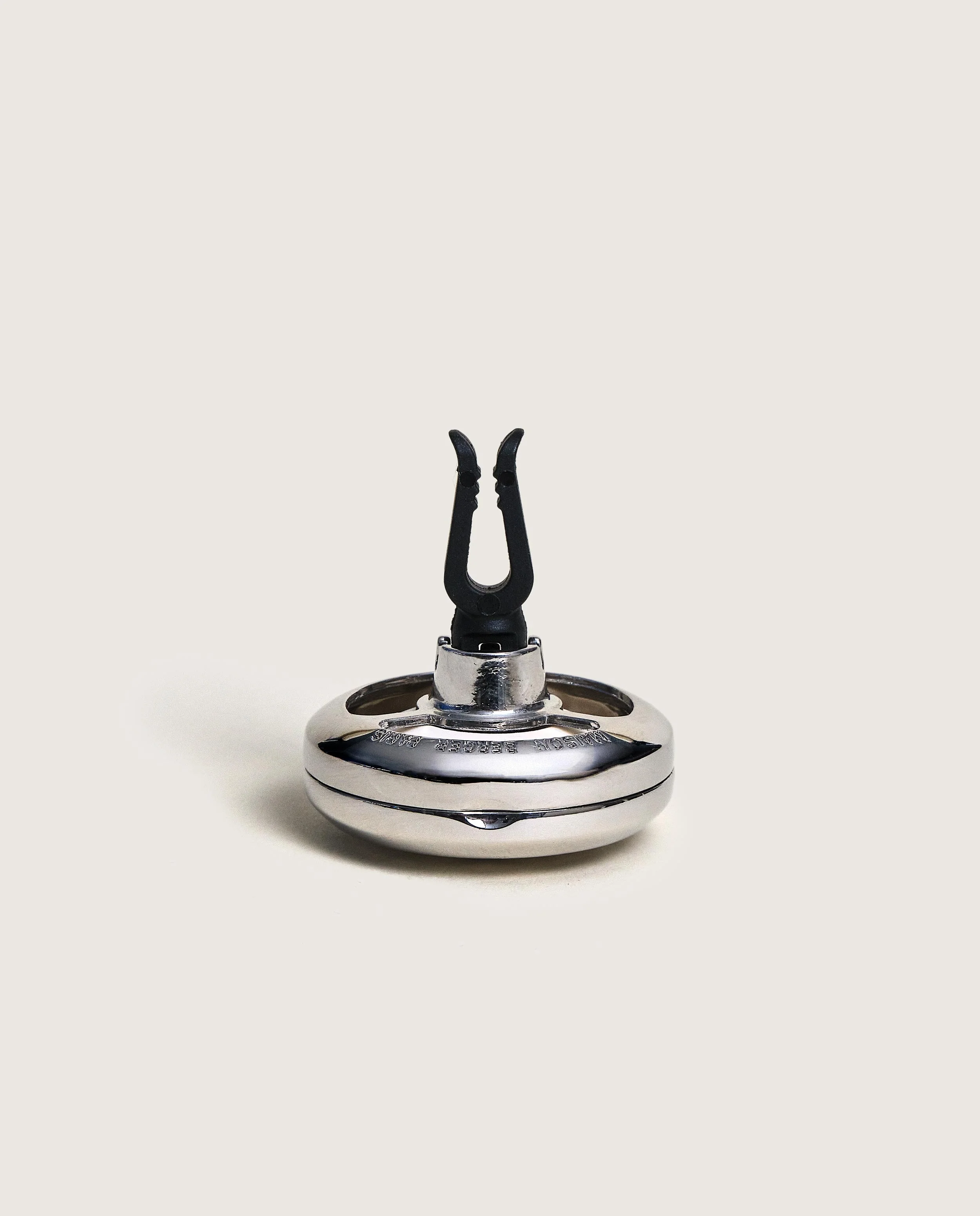 Rosalie Car Diffuser Kit with Exquisite Sparkle - Image 4