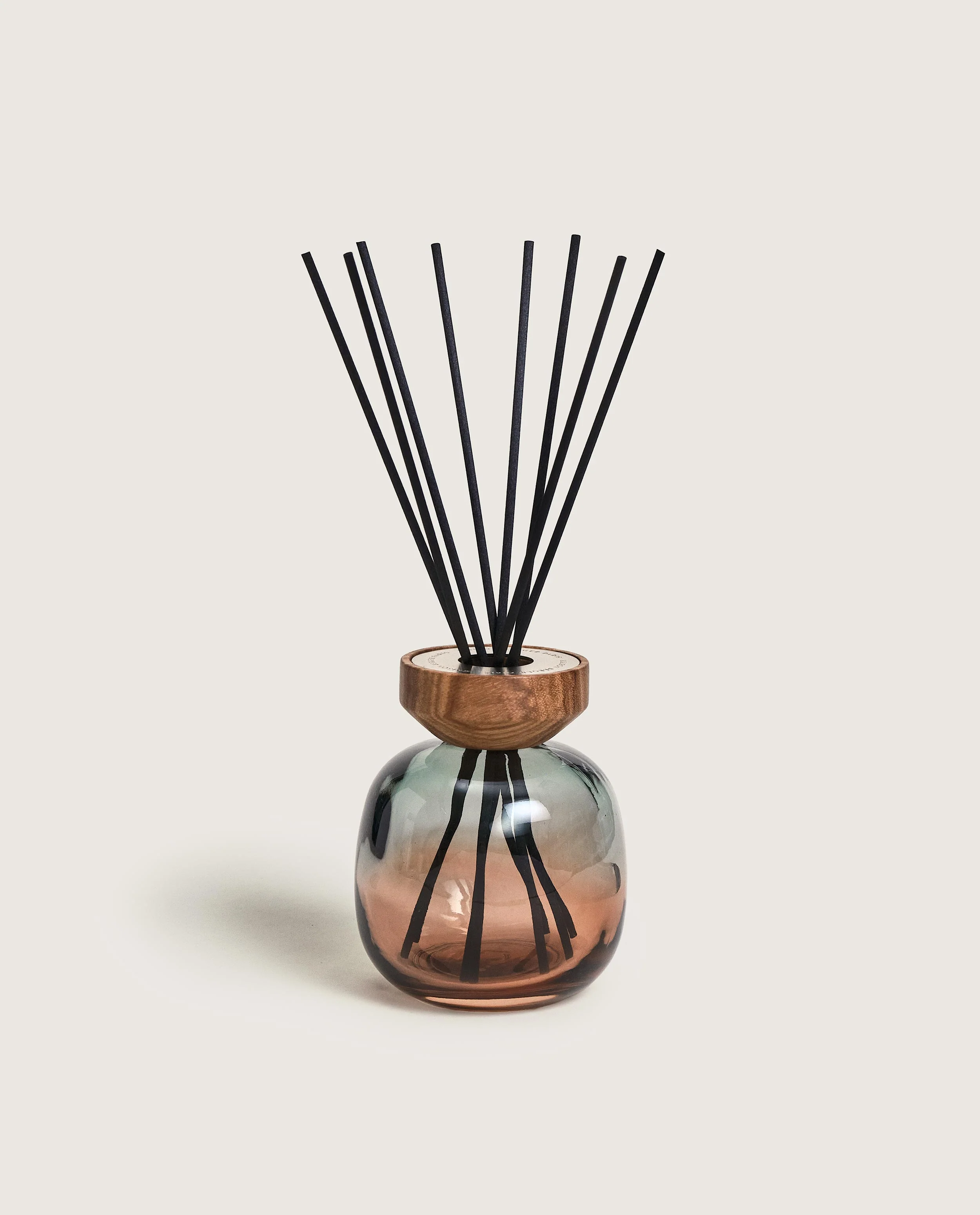 Wood Green/Plum Reed Diffuser with Zest of Verbena - Image 4