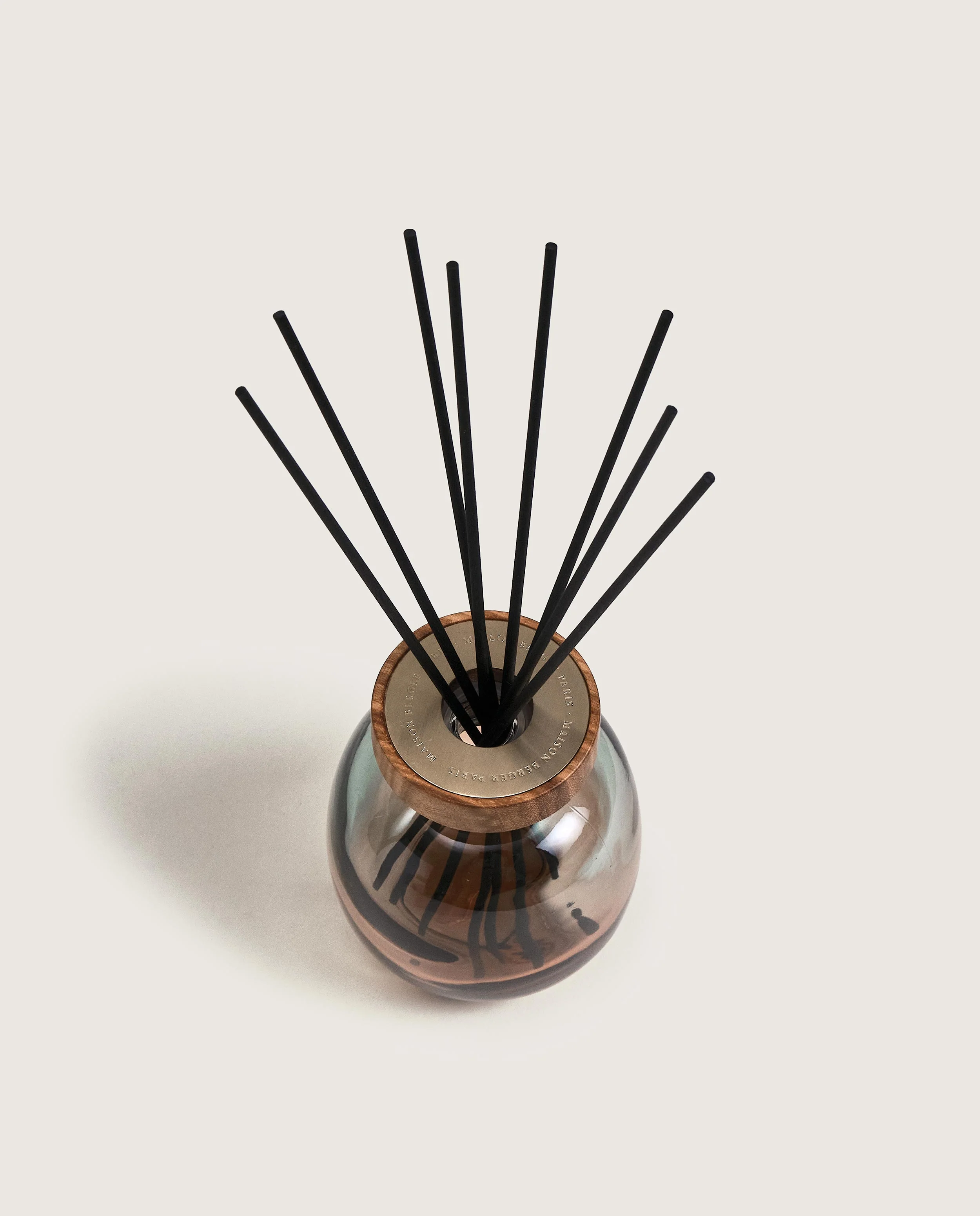 Wood Green/Plum Reed Diffuser with Zest of Verbena - Image 6