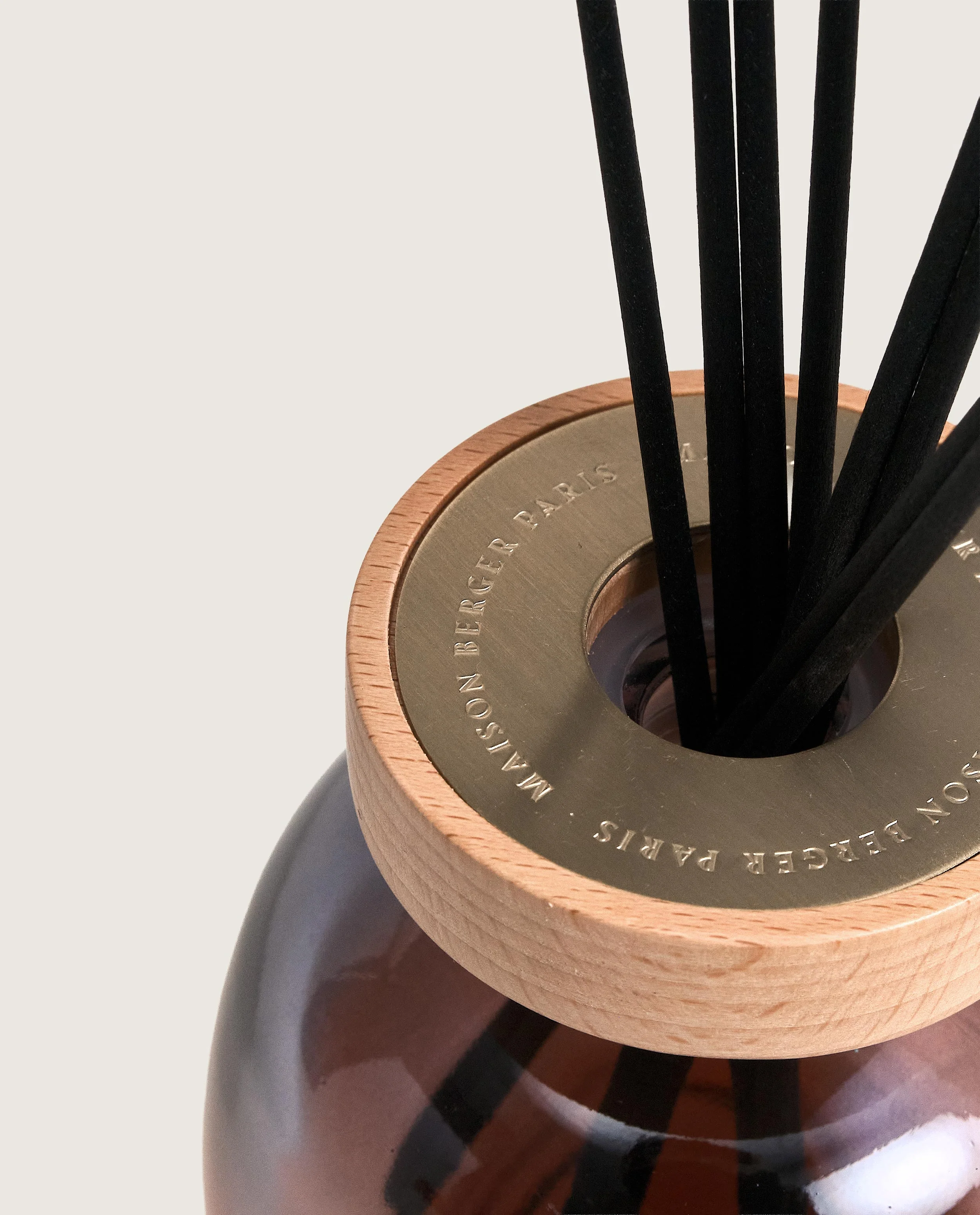 Wood Grey/Rouge Reed Diffuser with Orange Cinnamon - Image 3